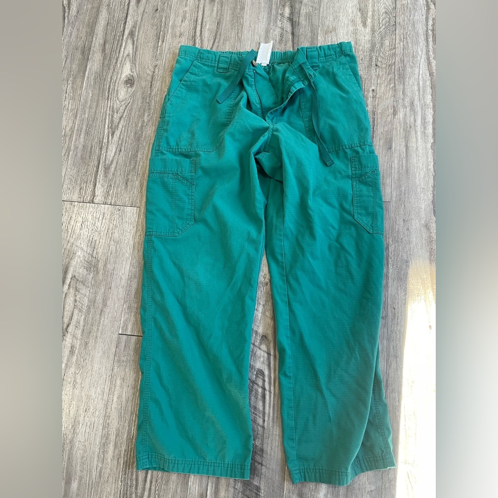 Women’s Green Cargo Srub Pants Size Large
